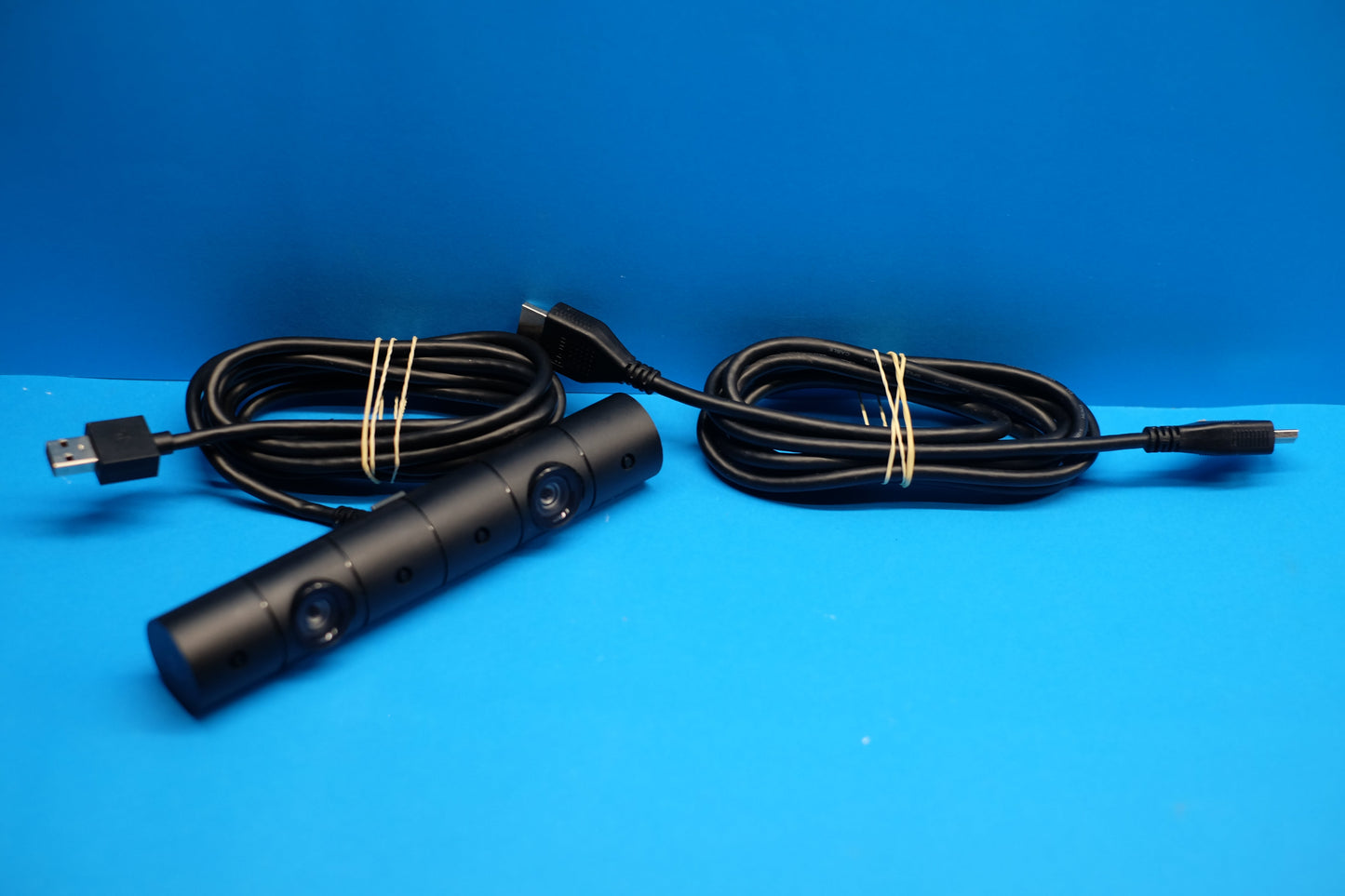 PSVR Headset Virtual Reality Version 2 - Playstation 4 - Pre-Owned