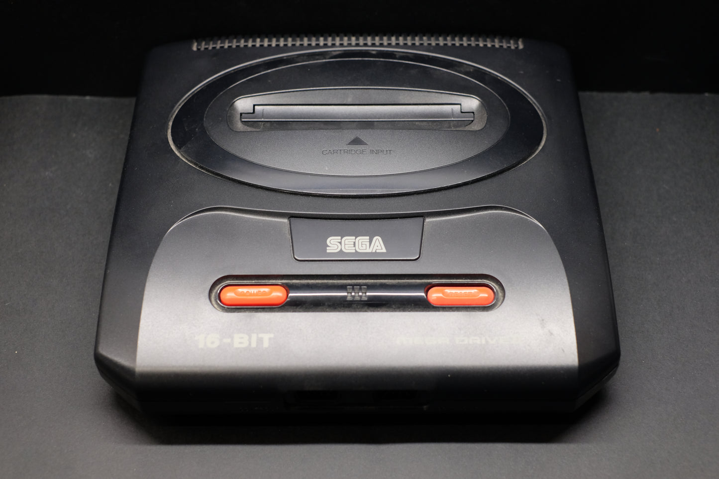 Sega Mega Drive II (2) Mega Games 1 / Caps Pack