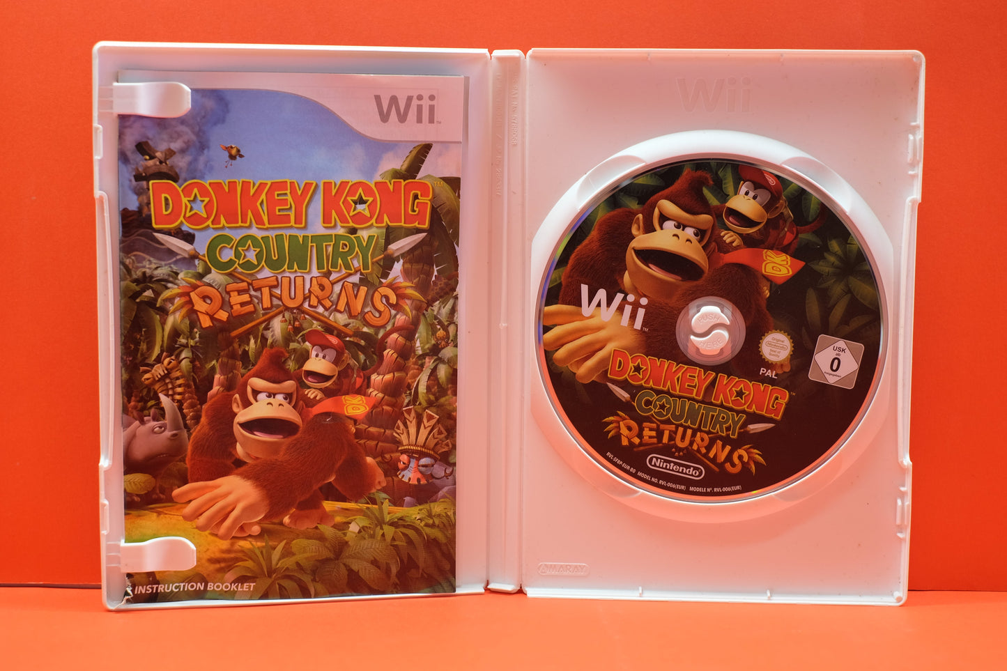 Donkey Kong Country Returns - Nintendo Wii - Pre-Owned