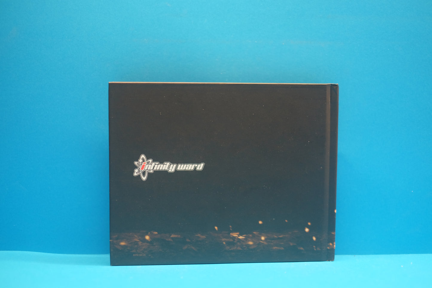 Call Of Duty Modern Warfare 2 (Steel Book & Behind The Lines The Art Of MW2 Book) - Playstation 3