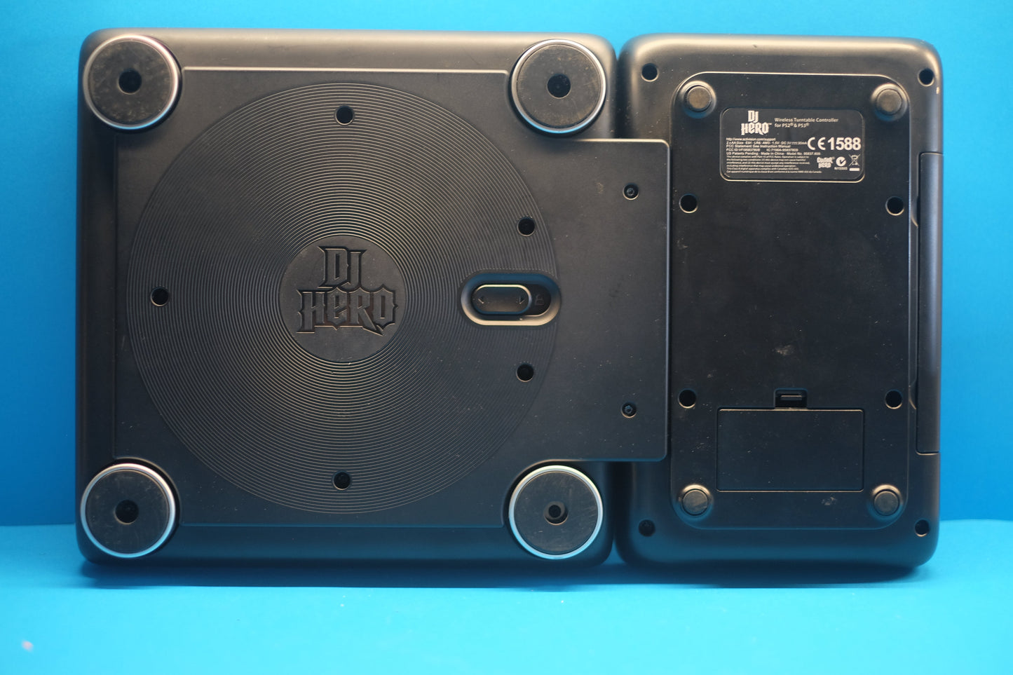 DJ Hero Turntable & Dongle - Playstation 3 - Pre-Owned