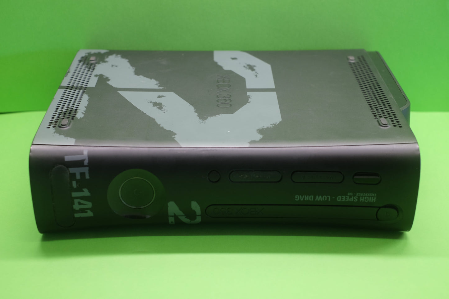 Xbox 360 Elite Console (Call Of Duty Modern Warfare 2 Edition) (250GB) - Pre-Owned