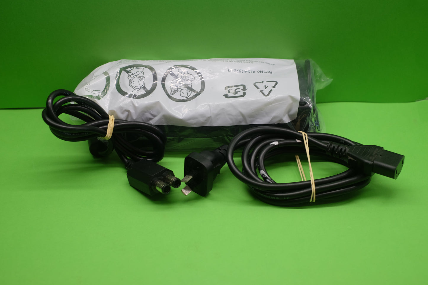 Xbox 360 Slim & Kinect Boxed (250GB) - Pre-Owned