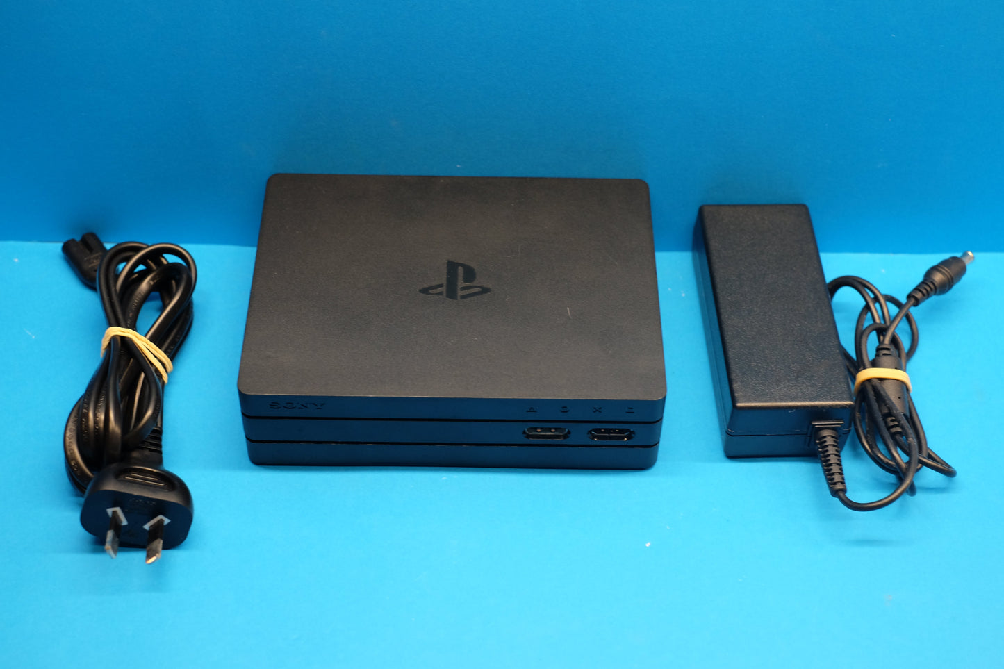 PSVR Headset Virtual Reality Version 2 - Playstation 4 - Pre-Owned