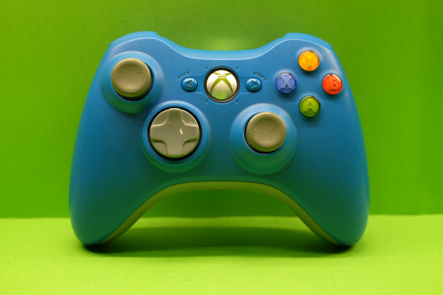 Official Xbox 360 Wireless Controller (Blue) (Grey Thumbsticks) - Pre-Owned