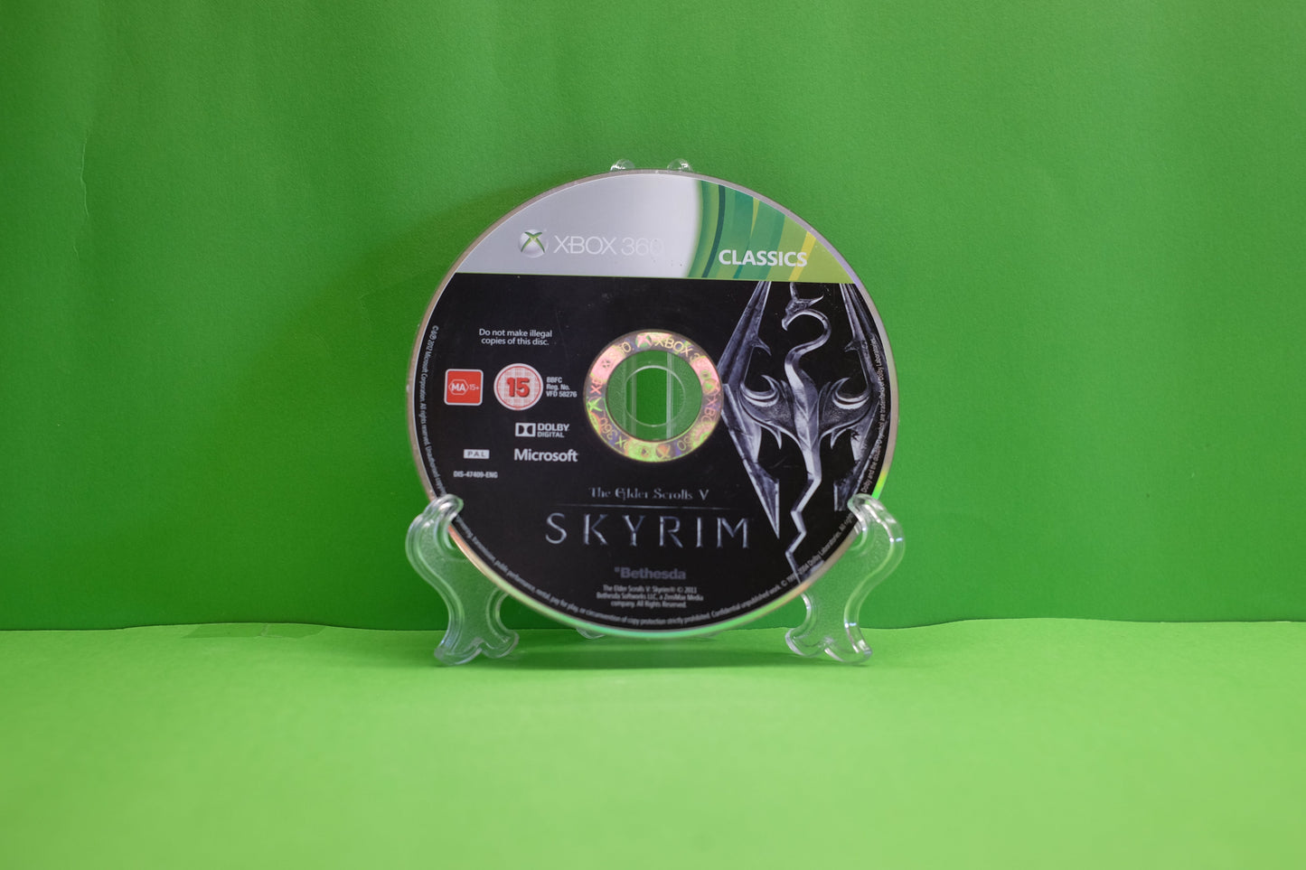 The Elder Scrolls V (5) Skyrim (Classics) *Disc Only* - Xbox 360 - Pre-Owned