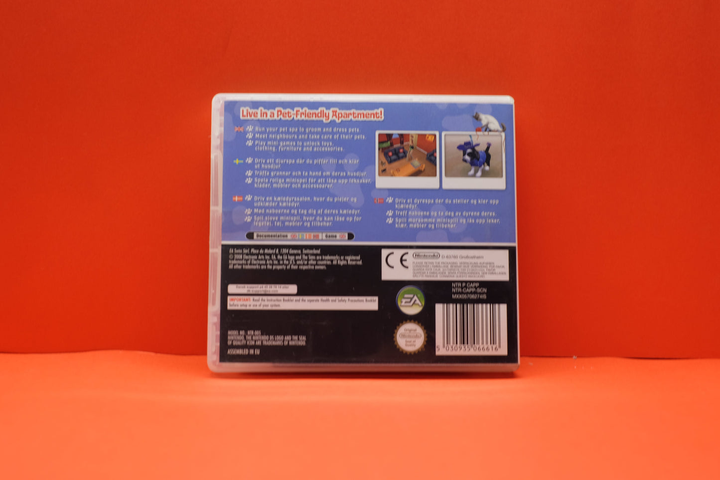 The Sims 2 Apartment Pets - Nintendo DS - Pre-Owned