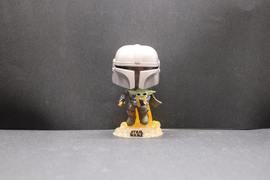 Star Wars The Mandalorian with Child (380) Funko Pop Figure *No Box* - Collectables