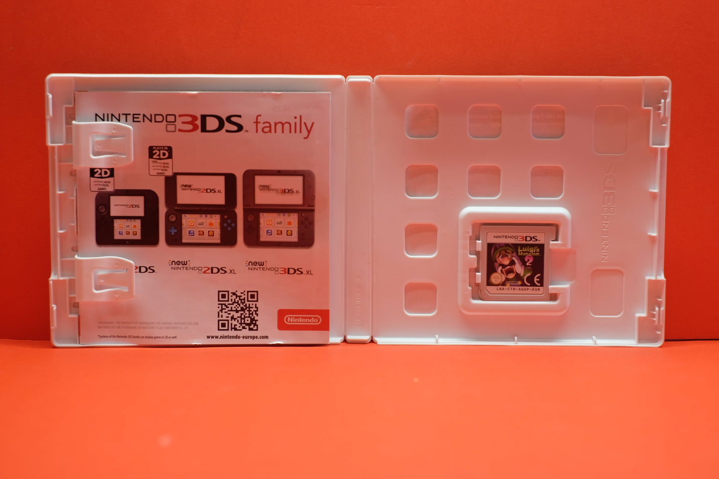 Luigi's Mansion 2 (Nintendo Selects) - Nintendo 3DS - Pre-Owned