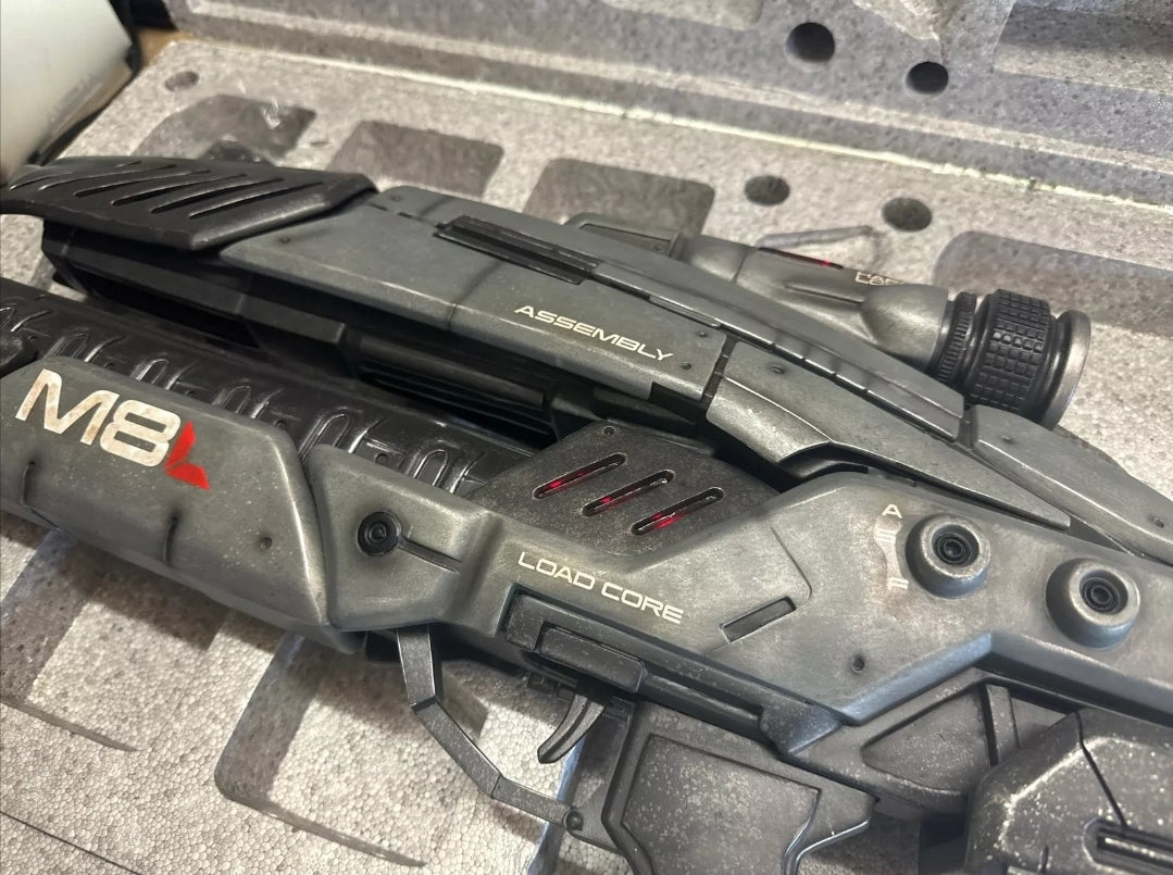 Mass Effect 3 M8 Avenger Full Scale Replica (Boxed) 1/500 - Pre-Owned